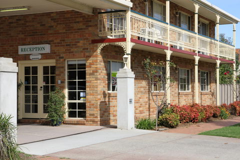 Grand Manor Motor Inn - Accommodation BNB 0