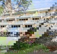 Marlin Waters Beachfront Apartments - Accommodation BNB