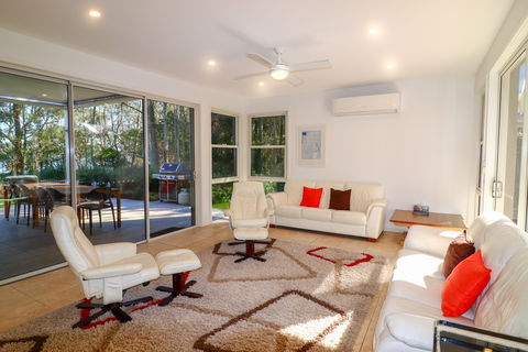 Pelican Escape 11 - Accommodation BNB 2