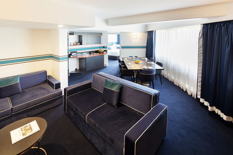 Ramada By Wyndham Diplomat Canberra - Accommodation BNB 2