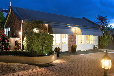 Rose Cottage - Accommodation BNB 0