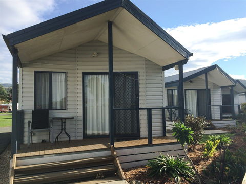 Snug Beach Cabin And Caravan Park - Accommodation BNB 2