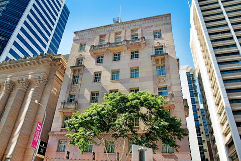 ULTIQA Rothbury Hotel - Accommodation BNB 0