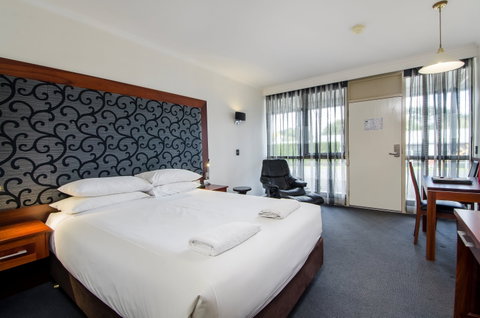 Commodore On The Park - Accommodation BNB 2