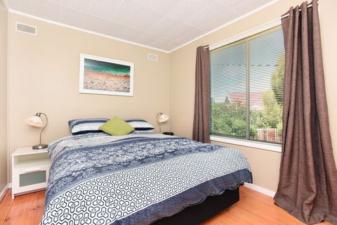 Crows Nest - Accommodation BNB 2
