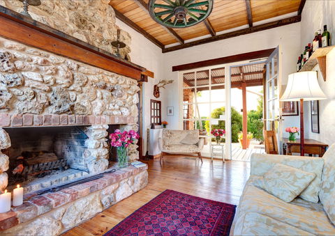 Honeysuckle Rise Country Accommodation - Accommodation BNB 1