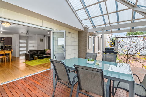 Limestone Coast Apartments - Accommodation BNB 0