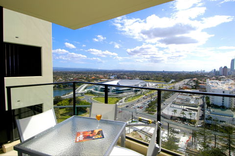 Mantra Broadbeach On The Park - Accommodation BNB 2