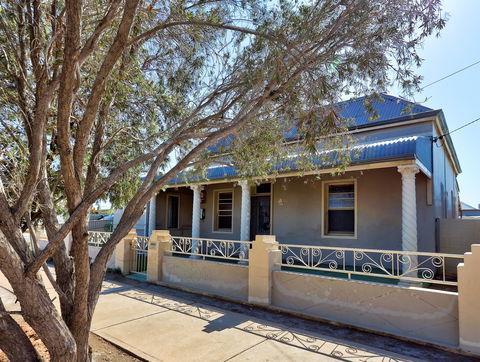 McCulloch's Rest - Accommodation BNB 0