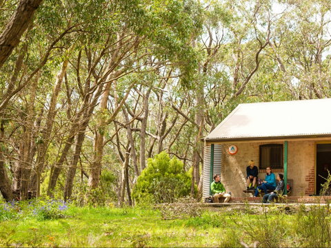 Mount Lofty Cottage YHA - Accommodation BNB 1