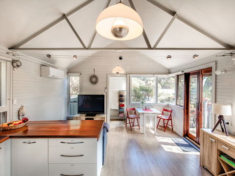 Serenity Cottage - Accommodation BNB 0