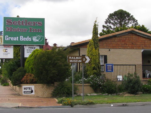 Settlers Motor Inn - Accommodation BNB 2