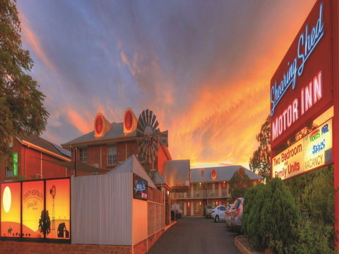 Shearing Shed Motor Inn - Open - Accommodation BNB 1