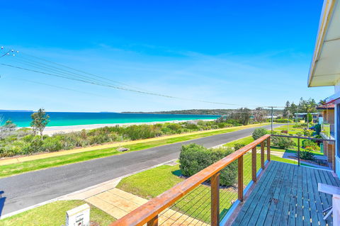 Summer Breeze At Vincentia - Accommodation BNB 0