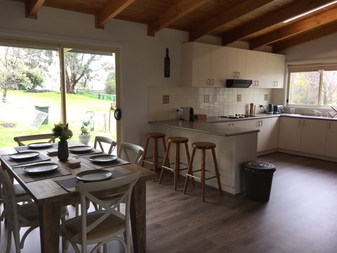 Swagman Homestead At Stockman's Ridge Wines - Accommodation BNB 2