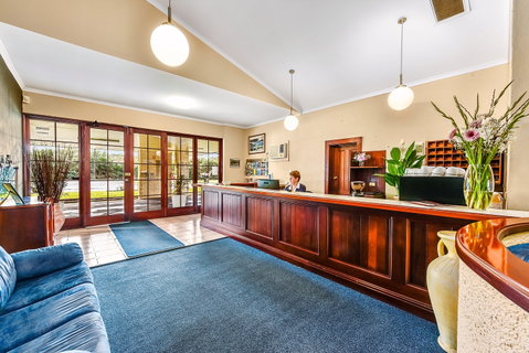 The Henty - Accommodation BNB 2