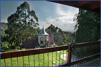 A Camelot Tower And Penthouse - Accommodation BNB 2