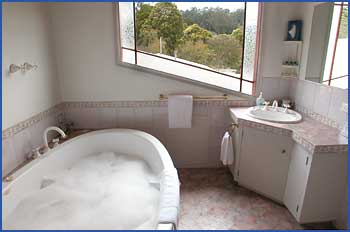 A Camelot Tower And Penthouse - Accommodation BNB 3