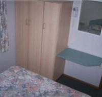 Golden Country Motel and Caravan Park - Accommodation BNB