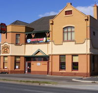 Cross Keys Hotel - Accommodation BNB