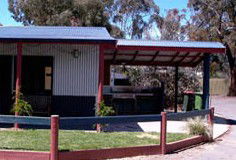 Golden Country Motel And Caravan Park - Accommodation BNB 5