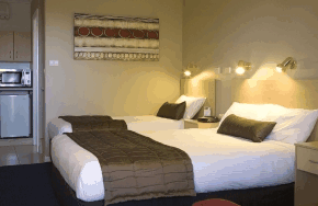 In Town Motor Inn - Accommodation BNB 4