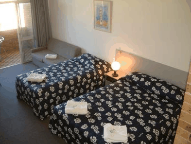 Next Seabreeze Beach Hotel - Accommodation BNB