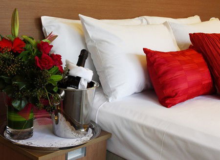 Econo Lodge City Star - Accommodation BNB 2