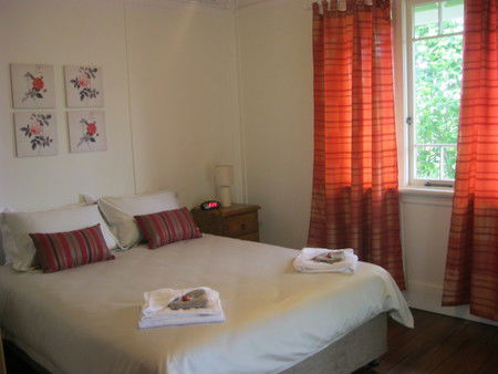 Blooms Cottage - Accommodation BNB 2