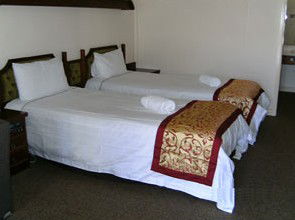 Molly Morgan Motor Inn - Accommodation BNB 3