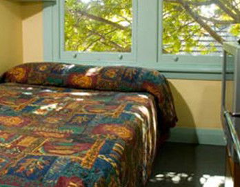 Highfield Private Hotel - Accommodation BNB 1