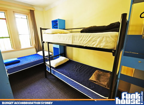 The Funk House Sydney - Accommodation BNB 4