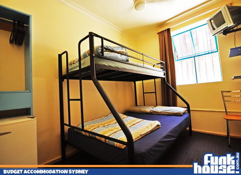 The Funk House Sydney - Accommodation BNB 7