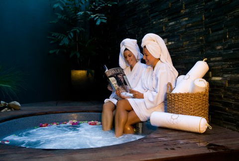 Q1 Spa - Gold Coast - Accommodation BNB 4