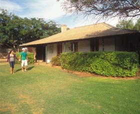 Russ Cottage - Accommodation BNB 0