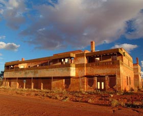 Big Bell Ghost Town - Accommodation BNB 0
