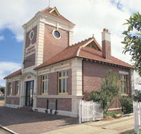 Merredin Town Hall - Accommodation BNB