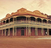State Hotel - Accommodation BNB