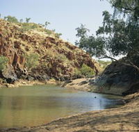Caroline Pool - Accommodation BNB