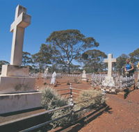 Old Pioneer Cemetery Coolgardie - Accommodation BNB