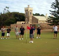 Glanville Hall Par 3 Golf Course - Accommodation BNB