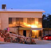 Mt Surmon Wines - Scarlattis Gallery - Accommodation BNB