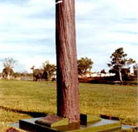 The Flood Memorial or The Stump - Accommodation BNB