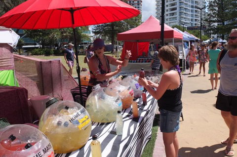 Burleigh Heads Markets - Accommodation BNB 4
