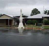Finch Hatton War Memorial - Accommodation BNB