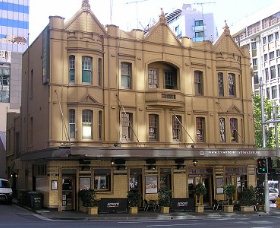 Crown Hotel - Accommodation BNB 0