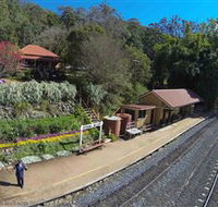 Spring Bluff Railway Station - Accommodation BNB