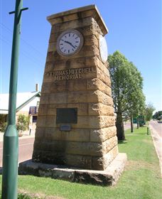 Major Mitchell Memorial - Accommodation BNB 0