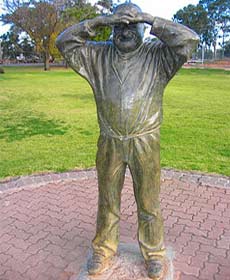 Possum Statue - Accommodation BNB 1