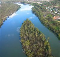 Sturt's Tree - Accommodation BNB